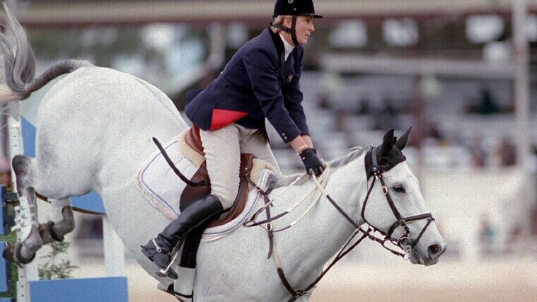 McNulty, ridden by Sue Coman in the Paddys Victoriana Oven One Round Stakes at the Royal Melbourne Show. Melbourne October 1995/horse