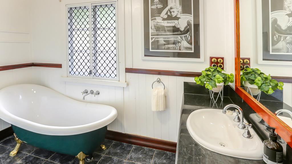 2A Martin St, Freshwater is a classic Queenslander which has been recently renovated to restore the home to it's original glory. It was also one the first houses to be built in the suburb and is now listed with Champions in Real Estate.