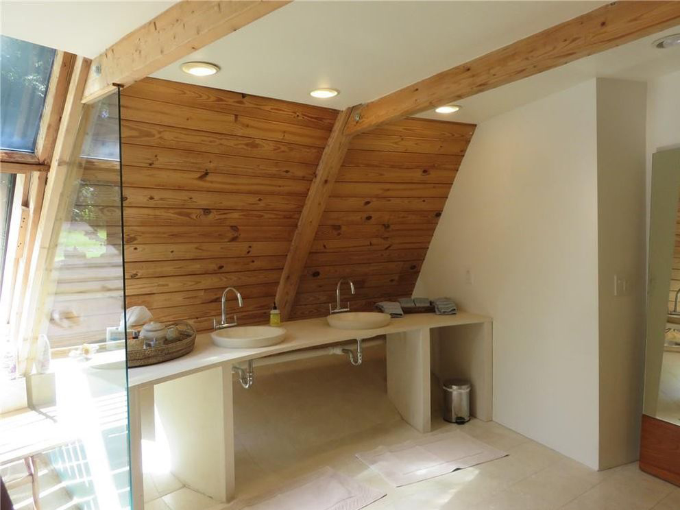 Dome house wood white bathroom