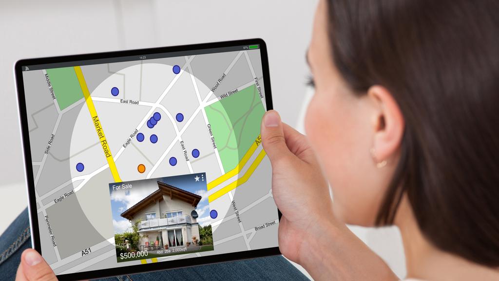 Home locations, real estate location, finding the right property, buying in the right spot, stock image - for herald sun real estate -