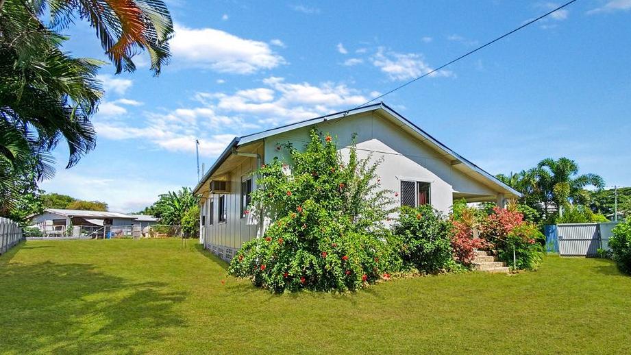 22 Petersen St, Mareeba is just one of many qaulity homes in Far North Queensland under $250,000.