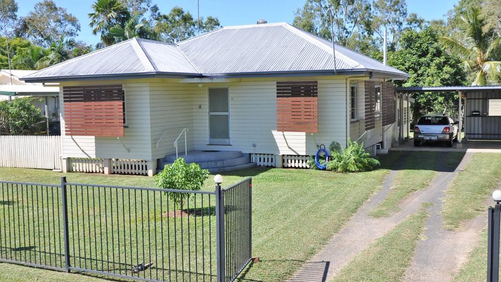 13 Riverview Terrace, Mareeba is just one of many qaulity homes in Far North Queensland under $250,000.