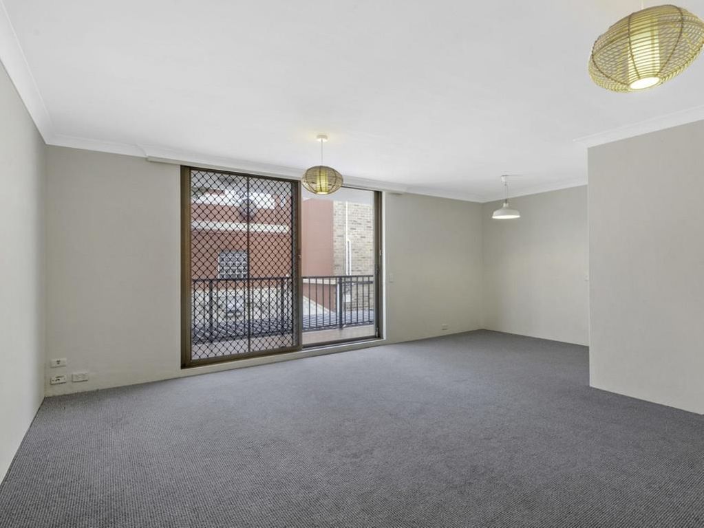 Supplied Editorial 5/23-31 Whistler Street Manly 2 Bed2 Bath1 Car $750 per week