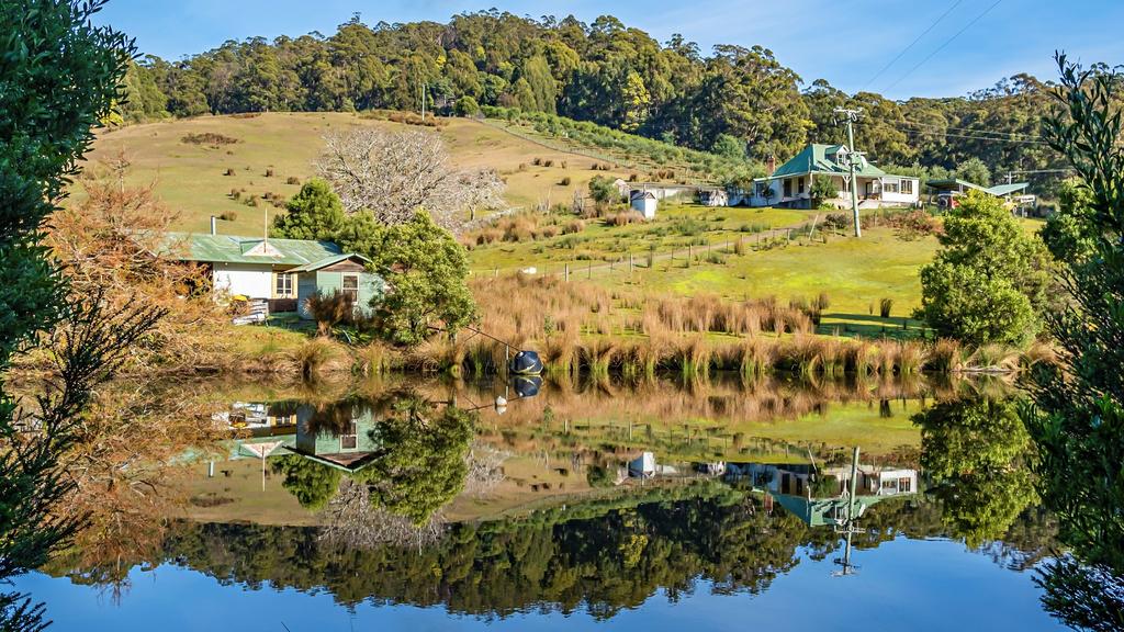 120 McPhersons Road, Adventure Bay. First National.