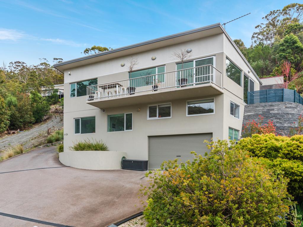 1/31 Gardenia Grove, Sandy Bay. Charlotte Peterswald.