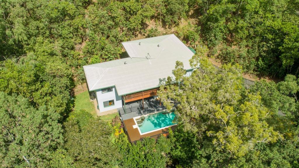 Cairns real estate: 37-39 Jamieson Cl, Gordonvale